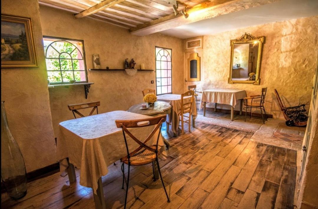 La Medievale Du Luberon Roussillon en Isere Eksteriør billede